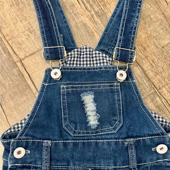 NWOT Kids Toddler Distressed Denim Overalls – Approx. Size 2T - Picture 4 of 8